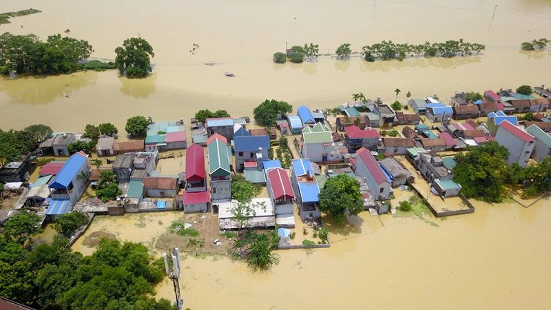 Nằm mơ thấy nước lũ dâng cao, cuốn trôi dữ dội