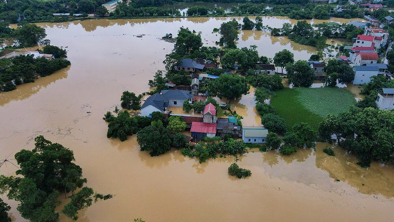 Giải mã chi tiết các trường hợp nằm mơ thấy nước ngập mênh mông