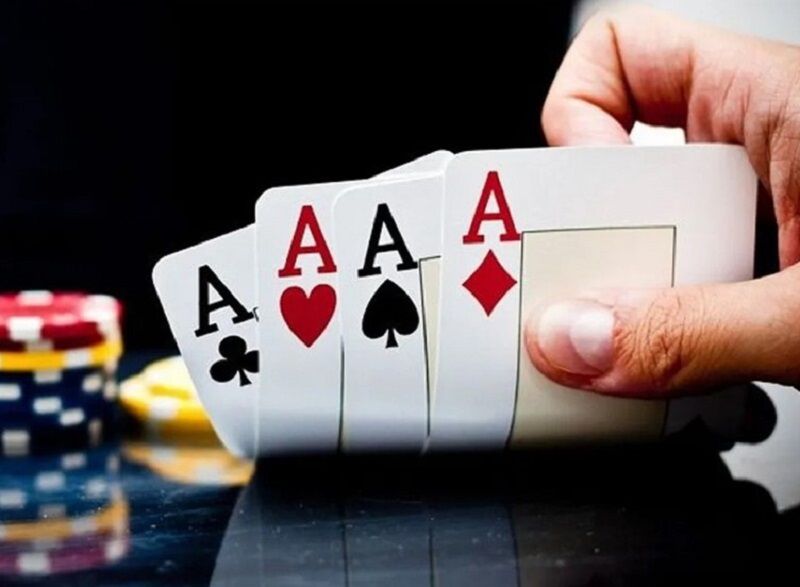 Chiến thuật sử dụng Tứ Quý và 3 đôi thông hiệu quả